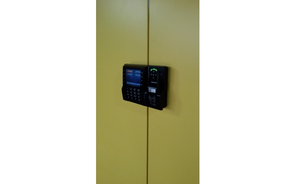 przykład instalacji rcp w oparciu o czytnik zasilany PoE, model iclo P580